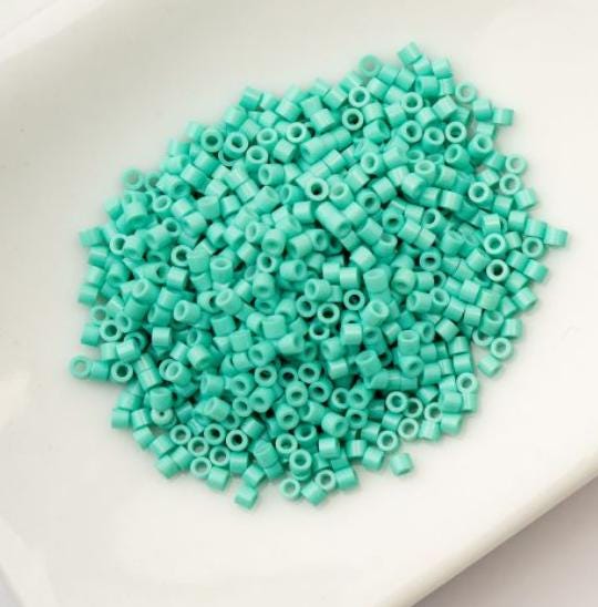 Cylin Bead 11/0 Opaque Vibrant Turquoise - 25 G Bag-CY11-1078