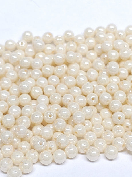 4mm Round Cream Luster Czech Glass Beads, 14401-50 beads