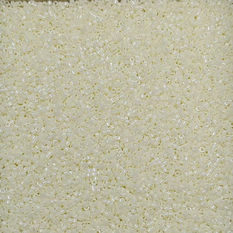 Delica, 11/0 Light Buttercream Shiny, DB2402 Miyuki Delica-5 grams