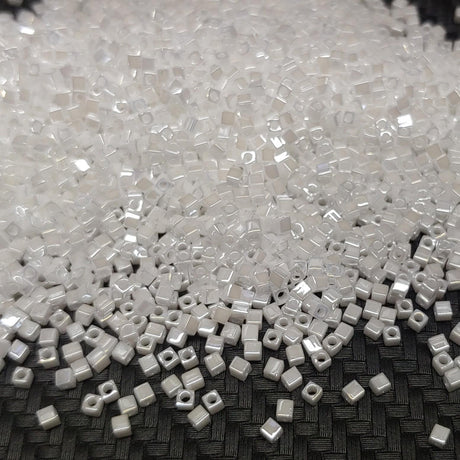 1.8mm Miyuki Cube Pearl White Luster SB18-420, 10 Grams