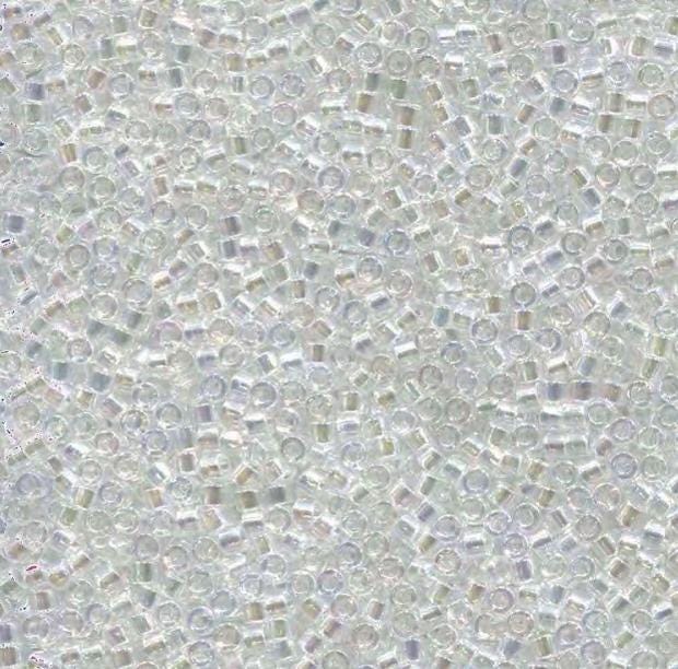 DB0051 11/0 Crystal AB Miyuki Delica
