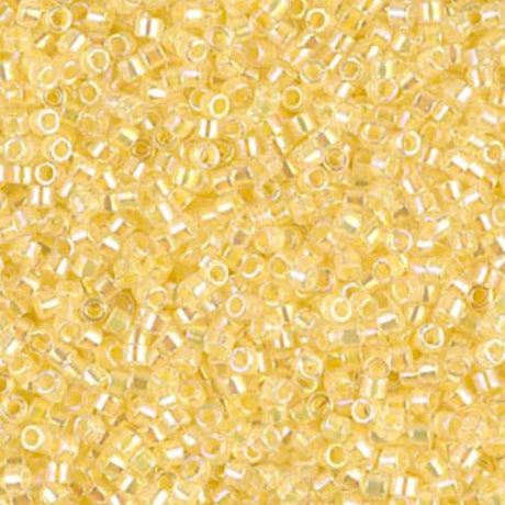 DB0053 11/0 Light Yellow Lined Crystal Miyuki Delica 
