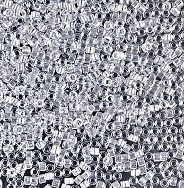 DB0271 11/0 Sparkling Silver Gray Lined Crystal Miyuki Delica 