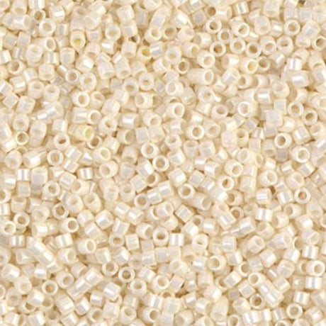 Cream Ceylon Miyuki Delica DB0203 11/0