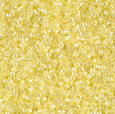 DB0232 11/0 Light Lemon Ice Ceylon Miyuki Delica