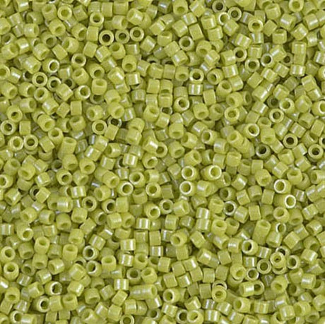 DB0262 11/0 Opaque Chartreuse Luster Miyuki Delica 