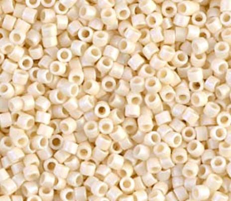 DB0883 11/0 Matte Opaque Dark Cream AB Miyuki Delica