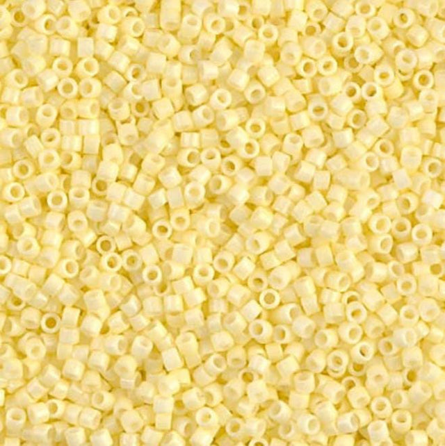 DB2101 11/0 Duracoat Opaque Light Lemon Ice Miyuki Delica 