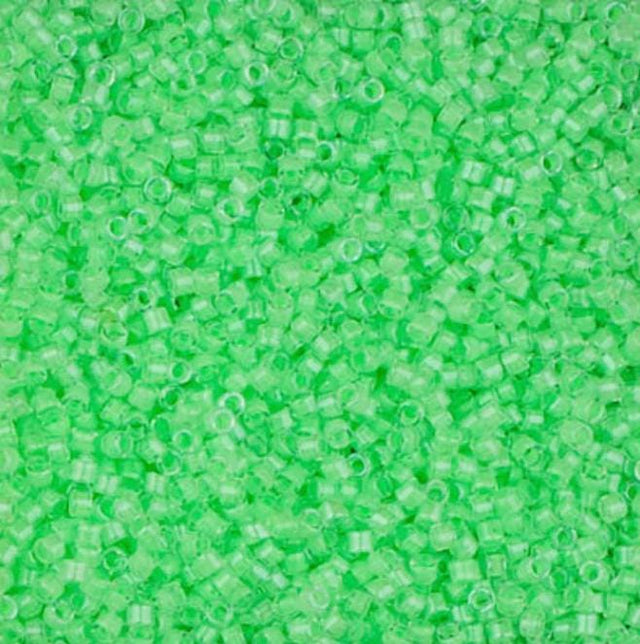DB2040 11/0 Luminous Mint Green Miyuki Delica