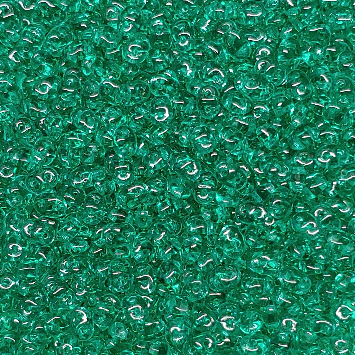SuperDuo Emerald, Czech Glass 2-hole bead 2.5mm x 5mm-50720