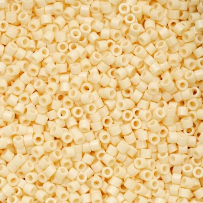 Cylin Bead 11/0 Dark Cream - 25 G Bag-CY11-1064