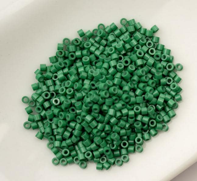 Cylin Bead 11/0 Opaque Emerald Green - 25 G Bag-CY11-1105