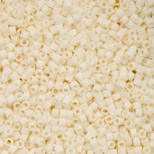 Cylin Bead 11/0 Cream Matte Glazed Luster - 25 G Bag-CY11-1036