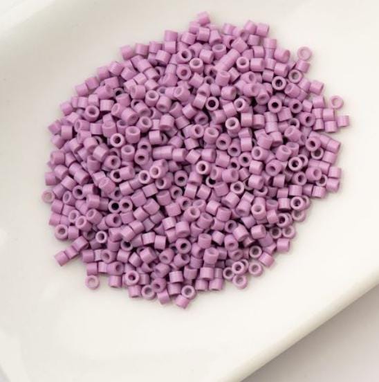 Cylin Bead 11/0 Opaque Lilac - 25 G Bag-CY11-1110