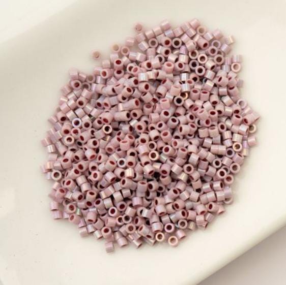 Cylin Bead 11/0 Light Lilac AB - 25 G Bag-CY11-1022