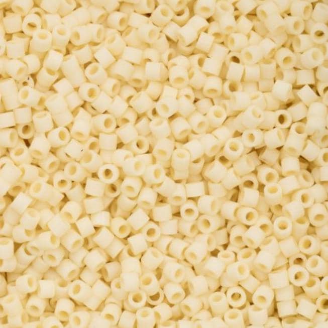 Cylin Bead 11/0 Opaque Dark Cream - 25 G Bag-CY11-1072